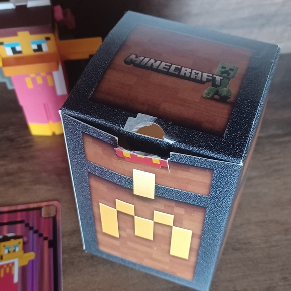 Mcdonalds 2025 Minecraft Lot Of 3 *Two Birdie Wings 1 Fries 2 Birdie Cards 1 Box - Picture 4 of 6